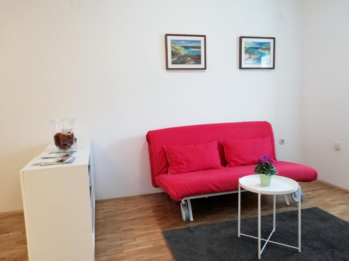 City Center Apartment Umag Exterior foto